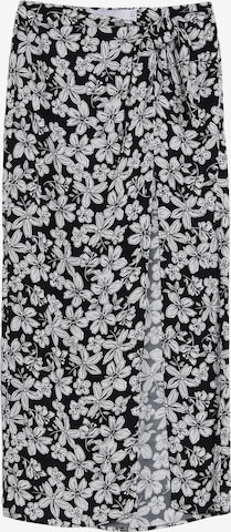 Bershka Hame värissä musta: etupuoli