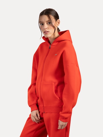 Smilodox Lyanna Basic Zipper Hoodie in Rot