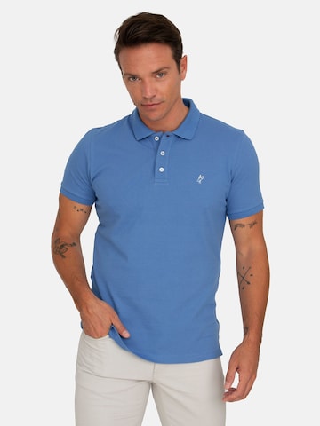 Jacey Quinn - Camisa em azul: frente