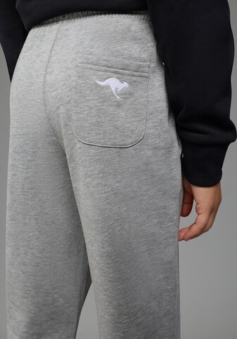 KangaROOS Tapered Pants in Grey