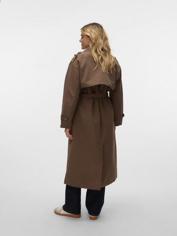 VERO MODA Overgangsfrakke 'VMCHLOE' i brun