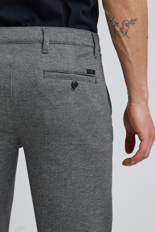 !Solid Slimfit Hose 'Dave' in Grau