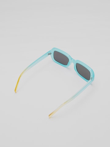 Pull&Bear Слънчеви очила в синьо