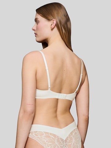 TRIUMPH - Push-up Sujetador ' Illusion Lace Dirndl BH ' en blanco