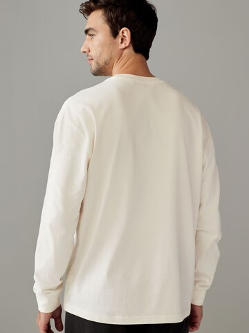 Next T-shirt i vit