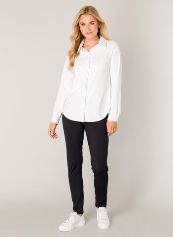 BASE LEVEL Blouse in White