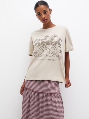 Pull&Bear T-Shirt in Grau: Vorderseite