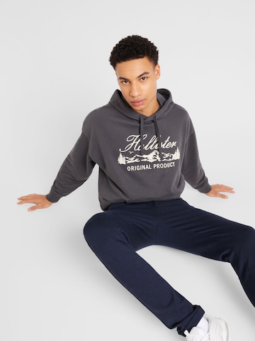 Sweat-shirt 'APAC EXCLUSIVE' HOLLISTER en gris