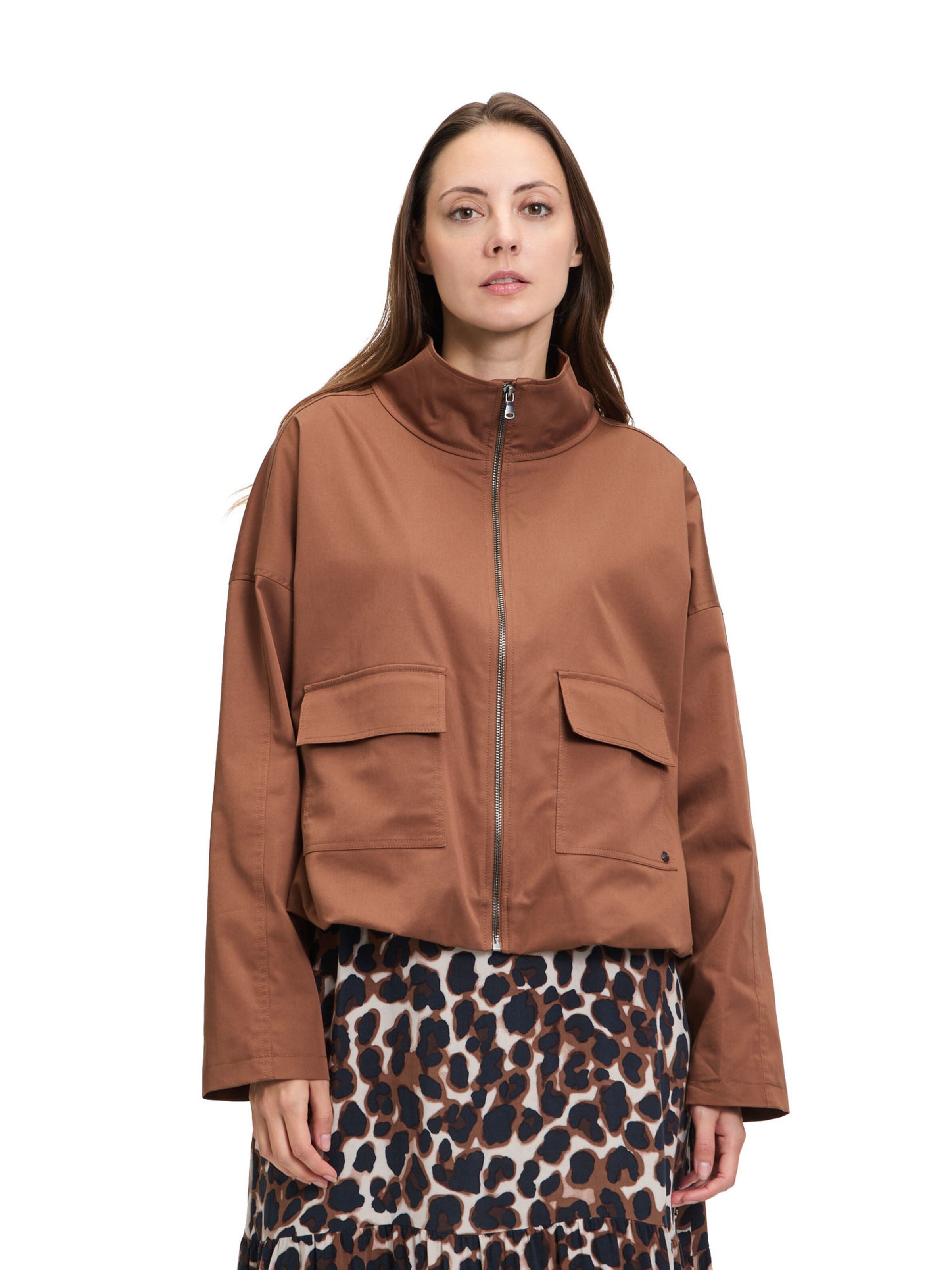 Betty & Co Jacke in Braun: Vorderseite