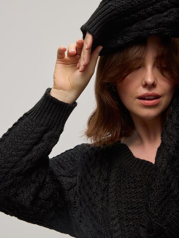 CITA MAASS - Jersey en negro