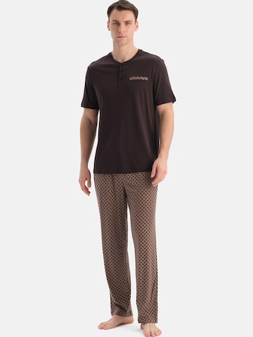 Dagi Pitkä pyjama värissä ruskea