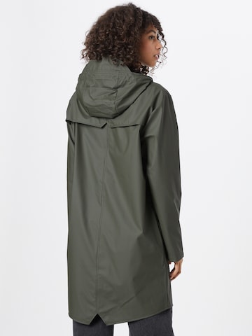 Veste mi-saison RAINS en vert