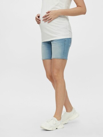 MAMALICIOUS Slimfit Shorts 'MLFifty' in Blau: predná strana