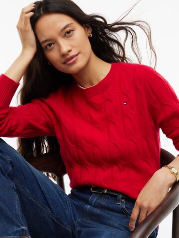 TOMMY HILFIGER Sweater in Red