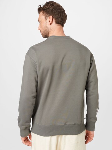 Champion Authentic Athletic Apparel Sweatshirt in Grau