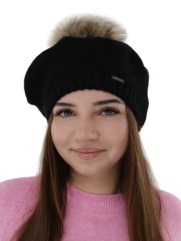 Maxte Beanie in Black