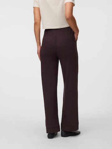 Vero Moda Maternity - Pierna ancha Pantalón 'VMMHALI' en marrón