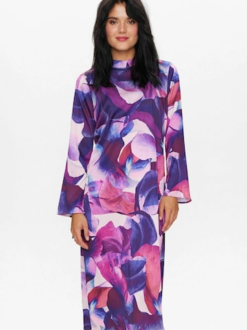 NÜMPH Šaty ' NUISOBELL DRESS ' – fialová: přední strana