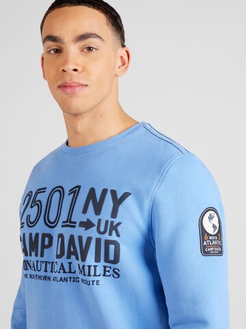 CAMP DAVID Sweatshirt in Blau