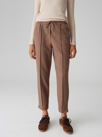OPUS Tapered Housut 'Myha Iconic' värissä ruskea: etupuoli