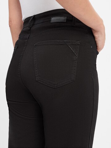 BRAX Slimfit Jeans 'Carola' in Schwarz