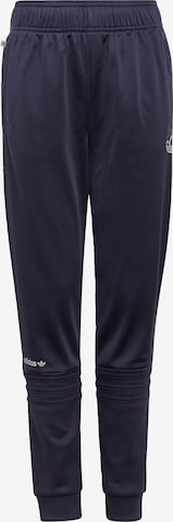 ADIDAS ORIGINALS Tapered Broek in Blauw: voorkant