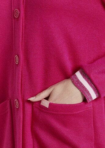 Nicowa Gebreid vest 'Wacina' in Roze