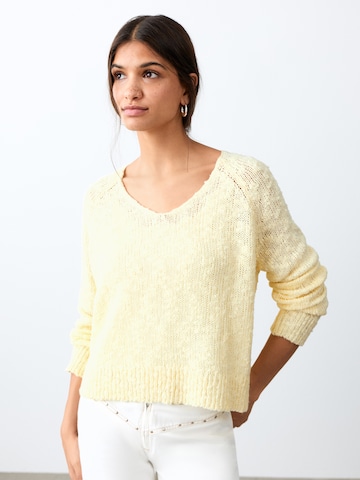 Pullover 'Rustic2' di MANGO TEEN in giallo: frontale