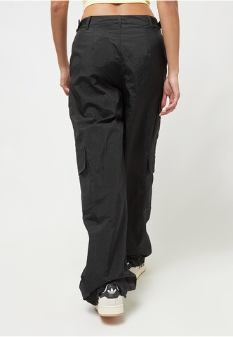 ADIDAS ORIGINALS Regular Cargo Pants in Black