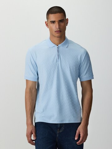 T-Shirt Next en bleu : devant