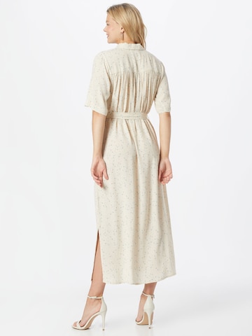 Robe-chemise 'Rufus' modström en beige