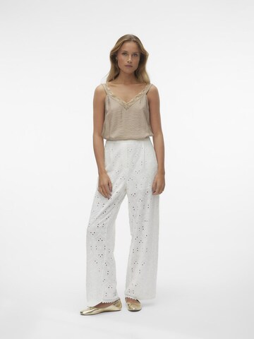 Loosefit Pantalon VERO MODA en blanc