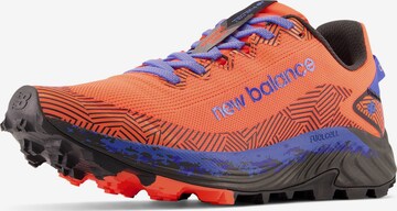 Chaussure de course 'FuelCell Summit Unknown' new balance en orange : devant