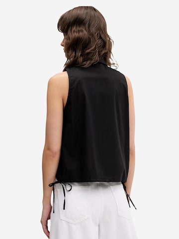 KARL LAGERFELD JEANS - Blusa 'KLJ Sleeveless Blouse B2W11020' en negro