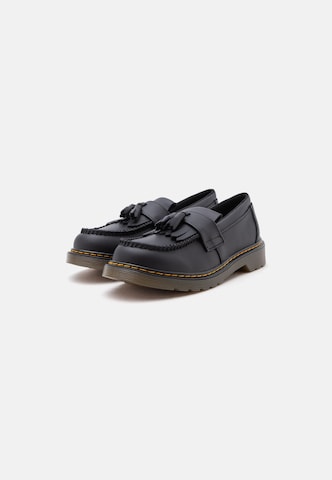 Pantofi 'Adrian' de la Dr. Martens pe negru