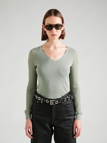 ABOUT YOU Sweater 'Remy' in Green: front