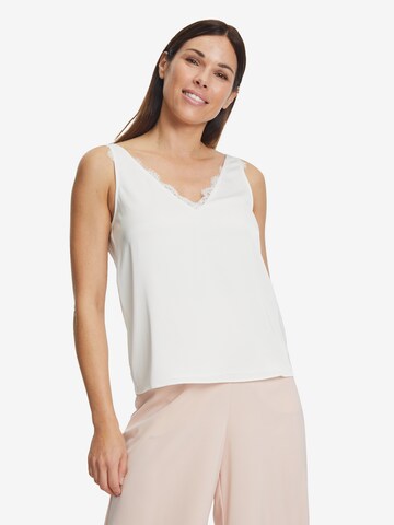 Vera Mont Top in White: front