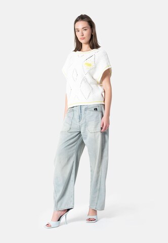 Loosefit Jeans 'Isabella' di Elias Rumelis in blu