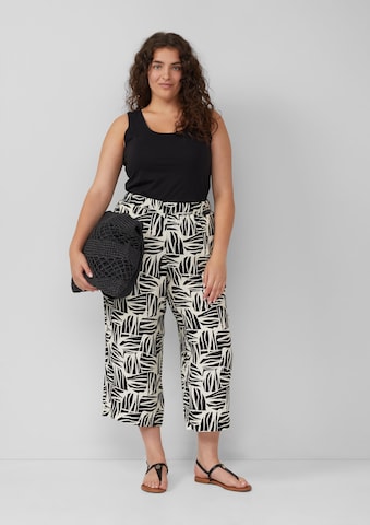 s.Oliver Wide leg Trousers in Black