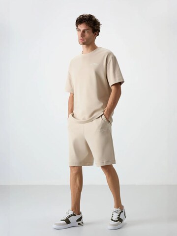 Tommy Life - Fato de desporto em bege: frente
