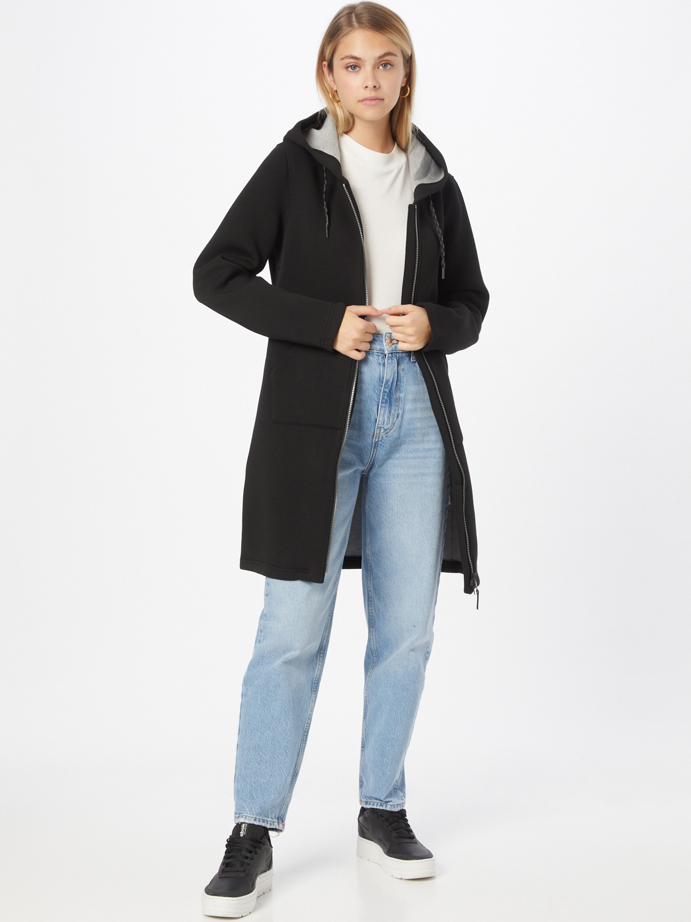 alinta long length softshell jacket black