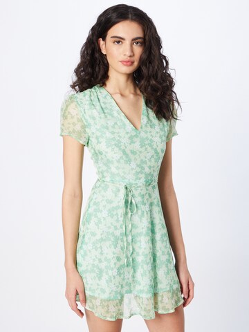 GLAMOROUS - Vestido em verde: frente