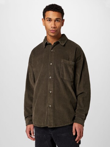 BDG Urban Outfitters - Ajuste confortable Camisa 'JUMBO' en verde: frente