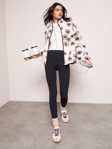 Friends Like TheseFlis jakna - bež boja