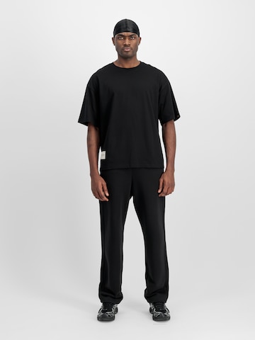 ALPHA INDUSTRIES Avar lõige Püksid, värv must