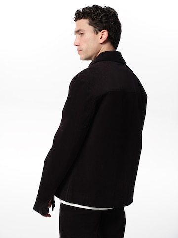 ABOUT YOU x Jaime Lorente Between-Season Jacket 'Emilio' in Black