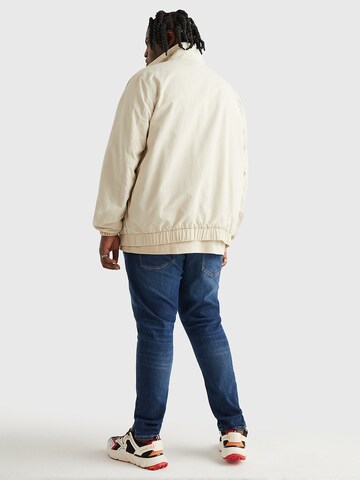 Tommy Jeans Between-Season Jacket in Beige