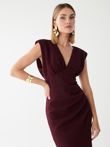 Rochie de seară 'AZELLE' de la BWLDR pe roșu