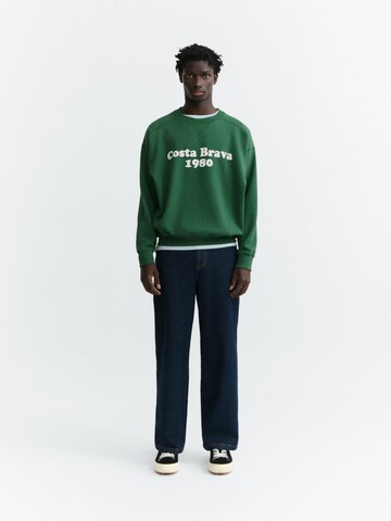 Thinking MU Sweatshirt 'JADEWON' in Groen: voorkant