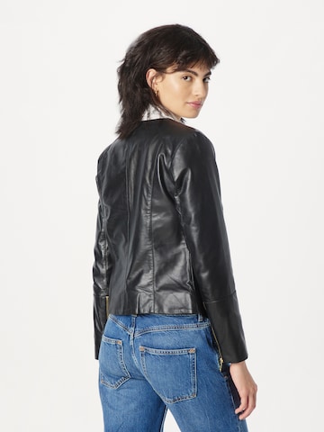 Karen Millen Between-Season Jacket in Black